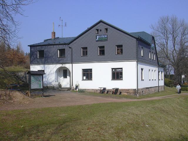 17 Bouda v novém kabátě